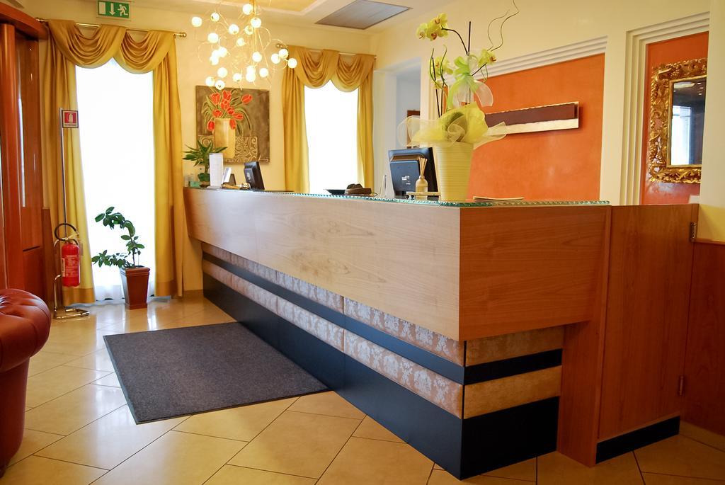 Hotel Ristorante Giada Grumolo delle Abbadesse Екстериор снимка