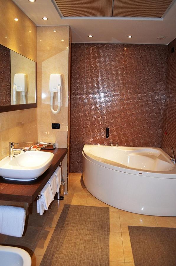 Hotel Ristorante Giada Grumolo delle Abbadesse Екстериор снимка